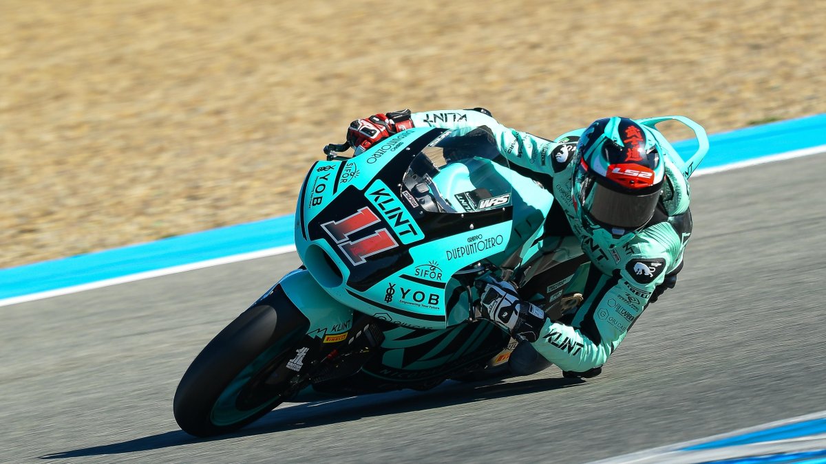 El valenciano Alex Escrig logra bajar el record del Circuito Angel Nieto de Jerez en la categoría de Moto2.