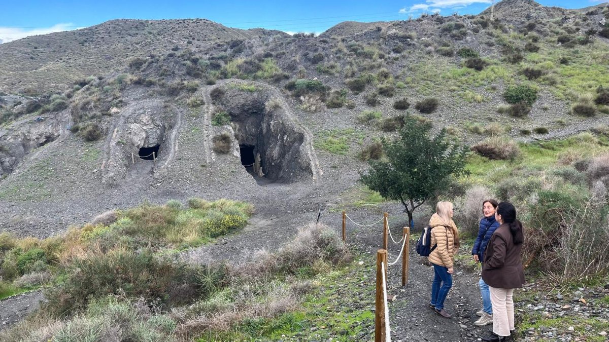 Mejora del sendero de la visita turística a la Necrópolis de Villaricos.