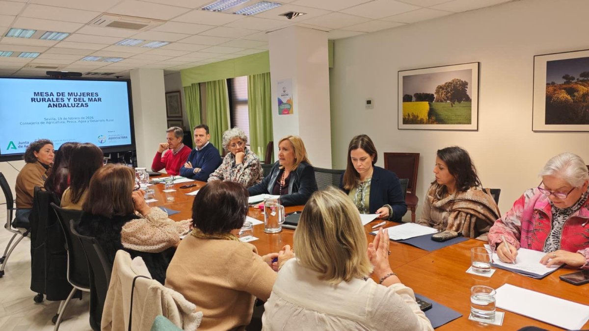 Constituida la Mesa de Mujeres Rurales y del Mar de Andalucía, que garantizará la participación activa del colectivo