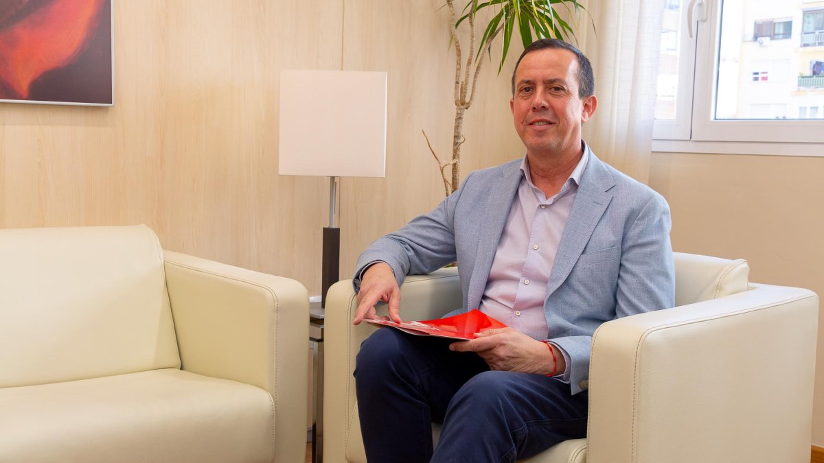 José María Martín Fernández, fotografiado esta semana en la sede provincial del PSOE de Almería.