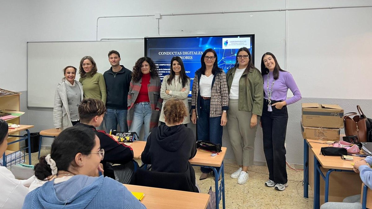 Imagen facilitada por el Ayuntamiento de Roquetas de Mar por el 8M.
