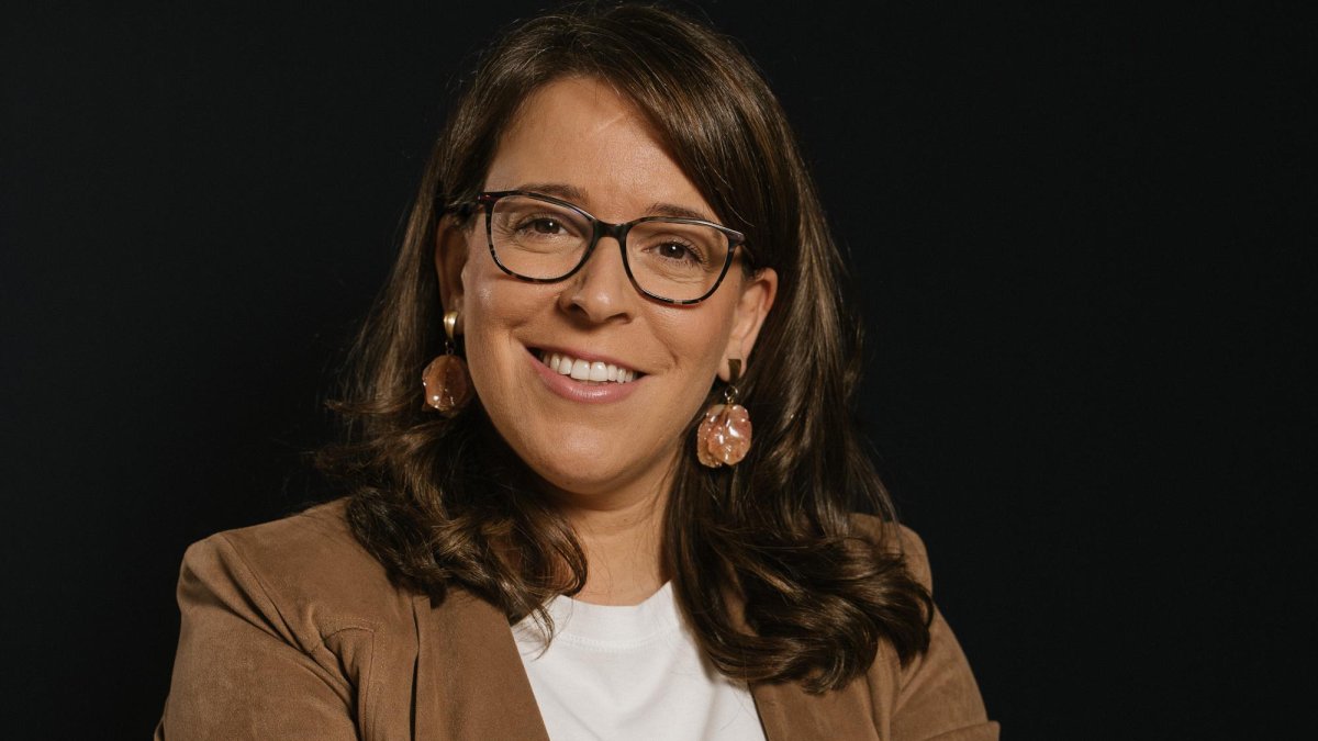 Mar Cabra, periodista de investigación y experta en bienestar, autora de ‘Vivir a jornada completa’.