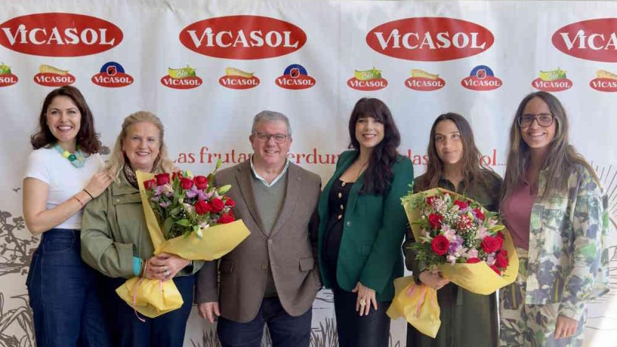 La cooperativa almeriense de primer grado organiza un encuentro de convivencia para visibilizar el papel de la mujer, hablar del relevo generacional y el futuro tecnológico del sector