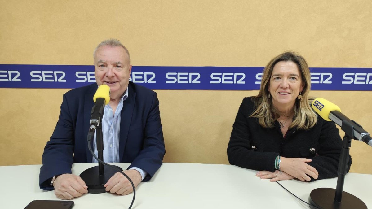 Mari Carmen Galera y Pedro Manuel de la Cruz en Ser Andaluces.