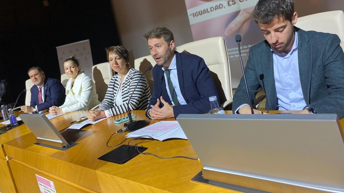 Las ‘Jornadas de Igualdad’ han contado con la asistencia de casi 450 docentes coordinadores de los Planes de igualdad de los colegios e institutos de la provincia.