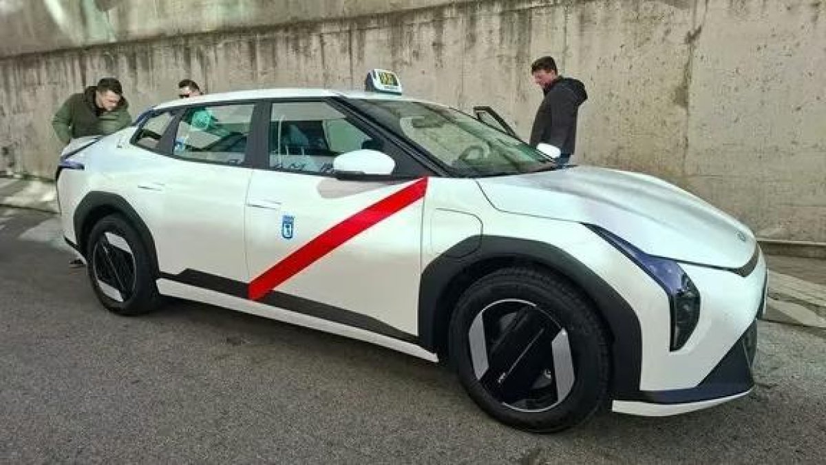 Nuevo modelo eléctrico para taxi.
