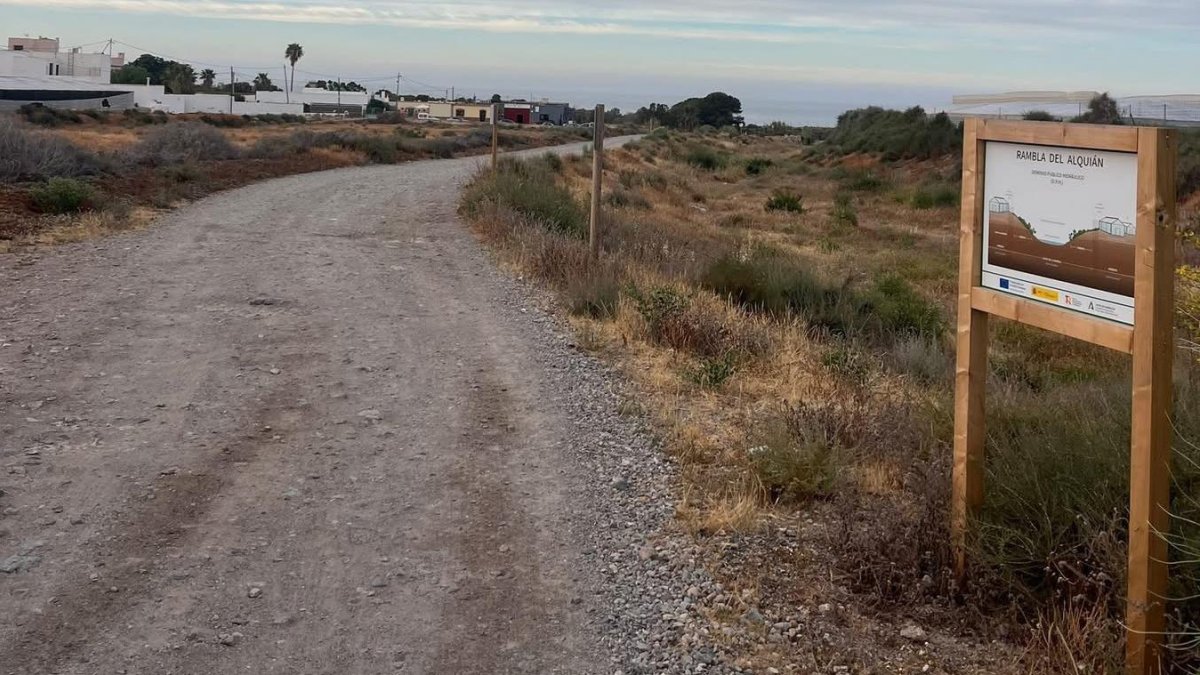 Uno de los caminos rurales de Almería.