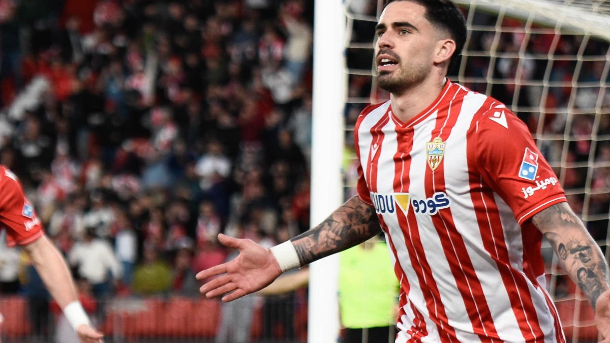 Miguel de la Fuente está disfrutando con el Almería y se plantea seguir la próxima temporada.