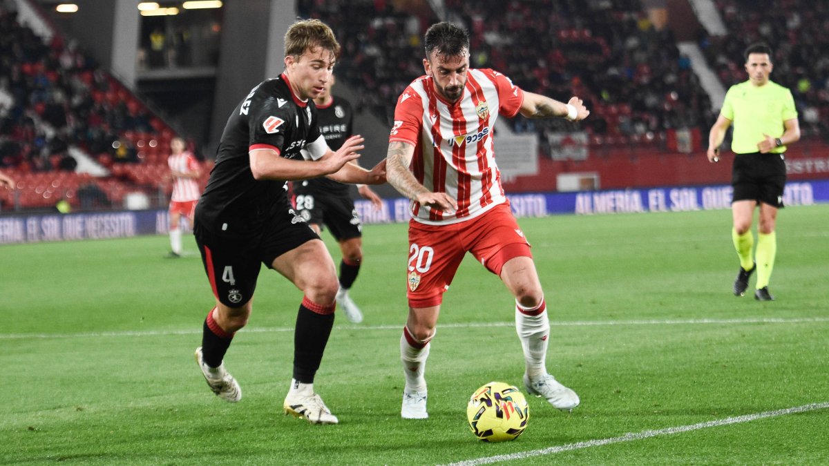 Álex Centelles en su último partido como titular en el Mediterráneo. Fue en la jornada 32 ante la Cultural Leonesa.