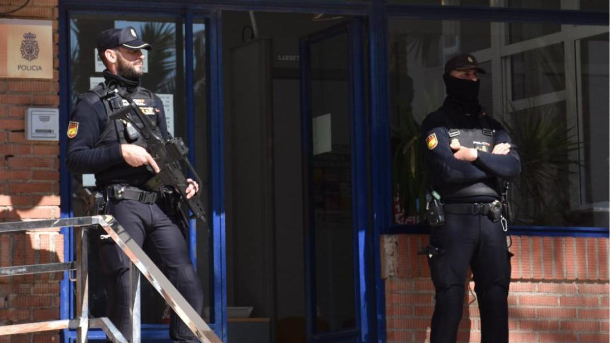 Comisaría de la Policía Nacional en el Poniente.