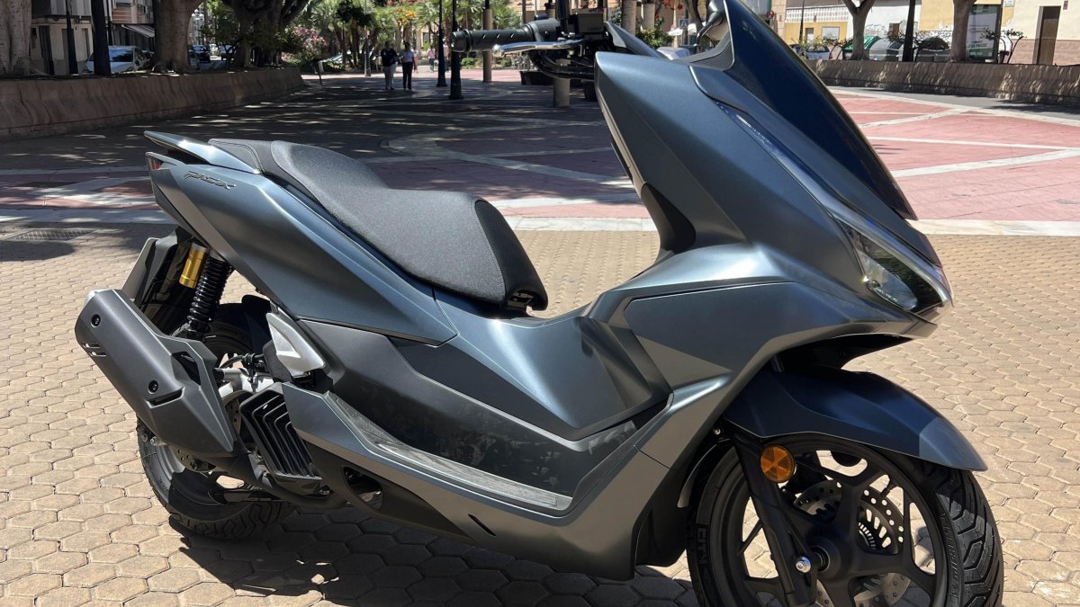 La estética sigue siendo uno de los puntos fuertes de la PCX.