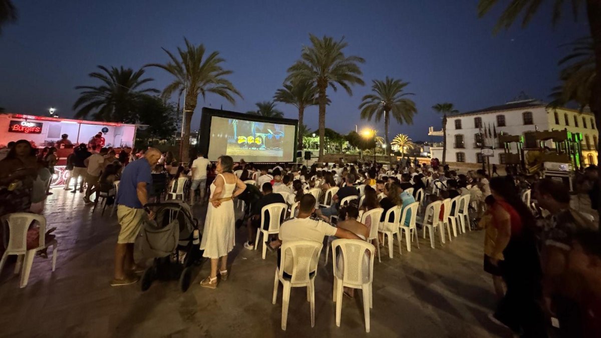 El Cine de Verano, una de las actividades más multitudinarias del verano.