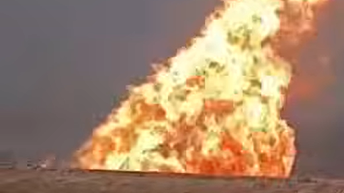 Arde el gasoducto de Caniles.