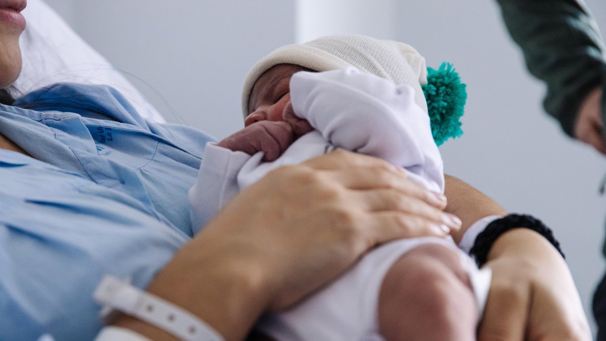 Los niños nacidos en los primeros seis meses del año han aumentado en 2026 tras dos ejercicios de bajadas.
