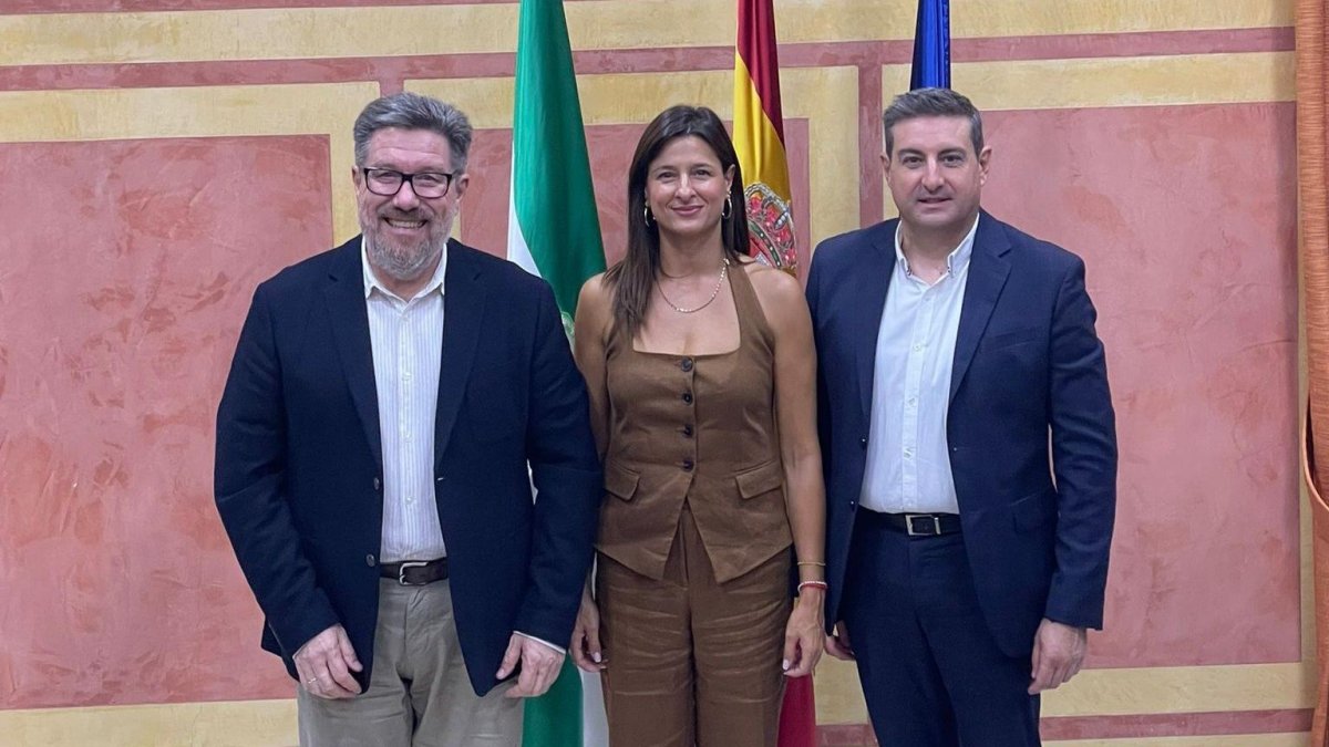 Rodrigo Sánchez, Fátima Herrera y Nicolás Ayala