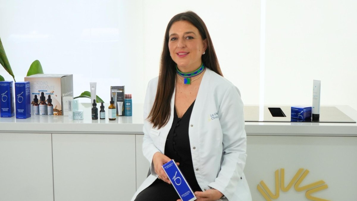 Purificación Martínez Segura, doctora de Medicina Estética y de Familia de La Vega Clinic.
