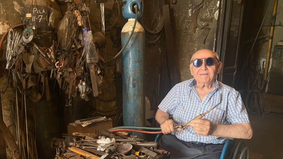Antonio (93 años): del niño que desafió la polio al maestro de la soldadura almeriense
