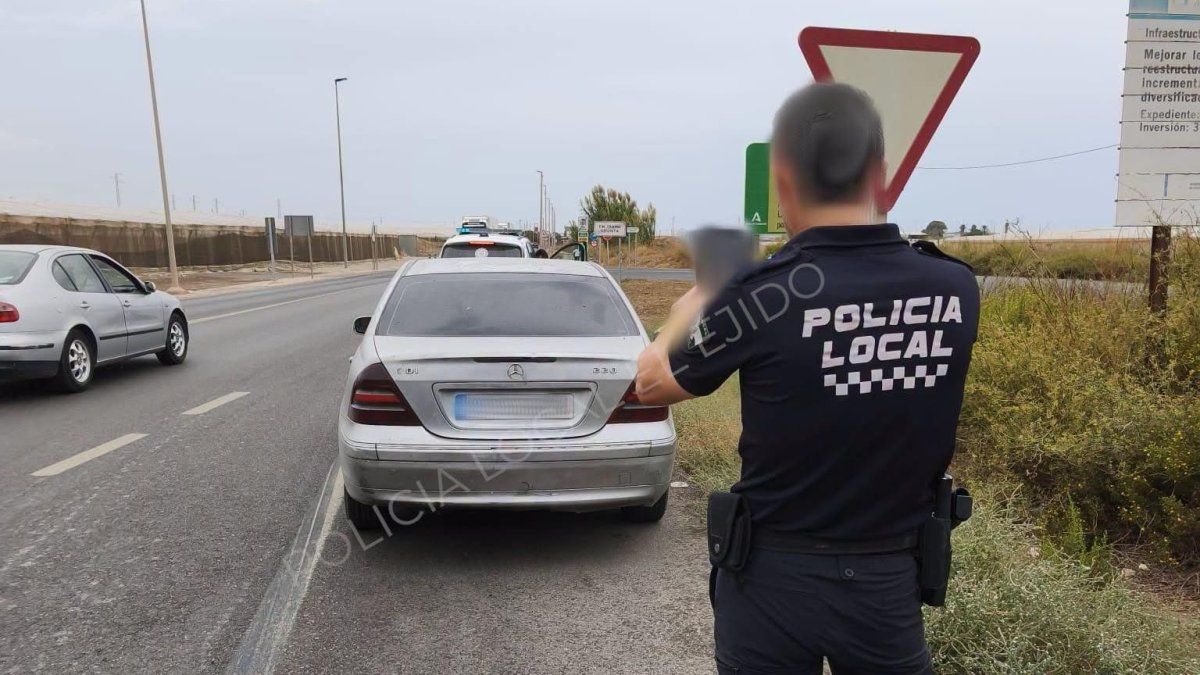 Siete denuncias a 'taxis piratas' en El Ejido.