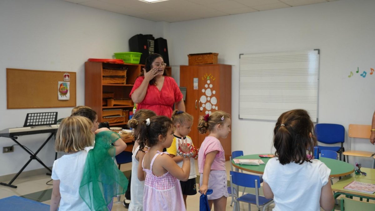 Escuela Municipal de Música, Danza y Teatro de Roquetas, en El Parador.