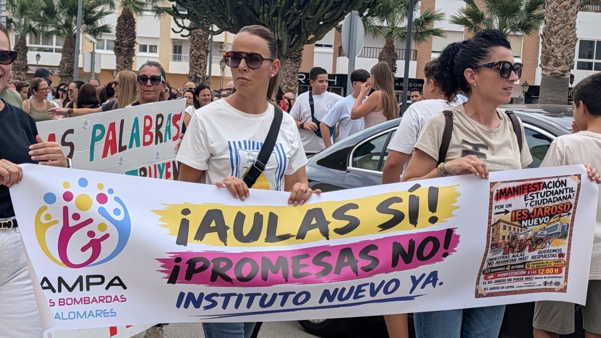 Las familias de Cuevas del Almanzora se movilizan para pedir la construcción del nuevo instituto.