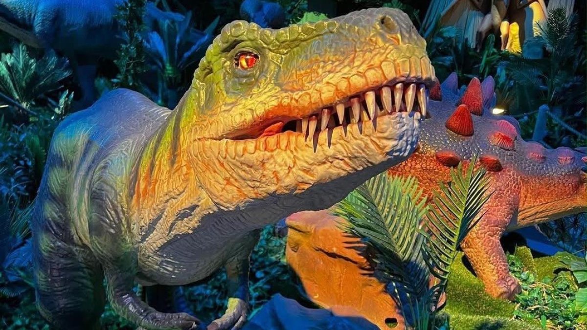 Uno de los dinosaurios a escala real que forman parte de Dino Expo XXL.