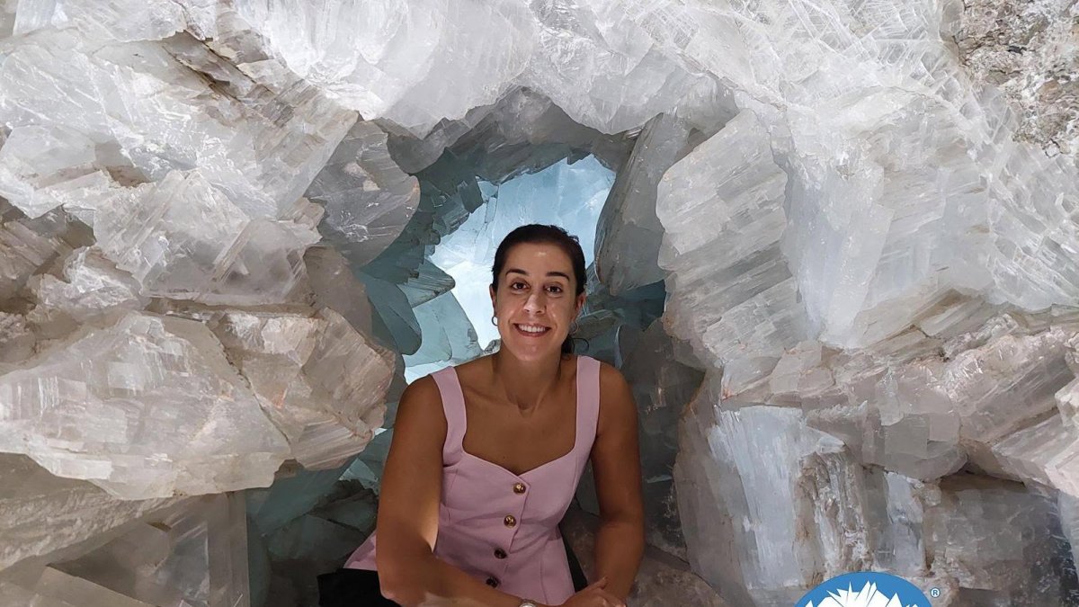 Carolina Marín en su visita a la Geoda de Pulpí.