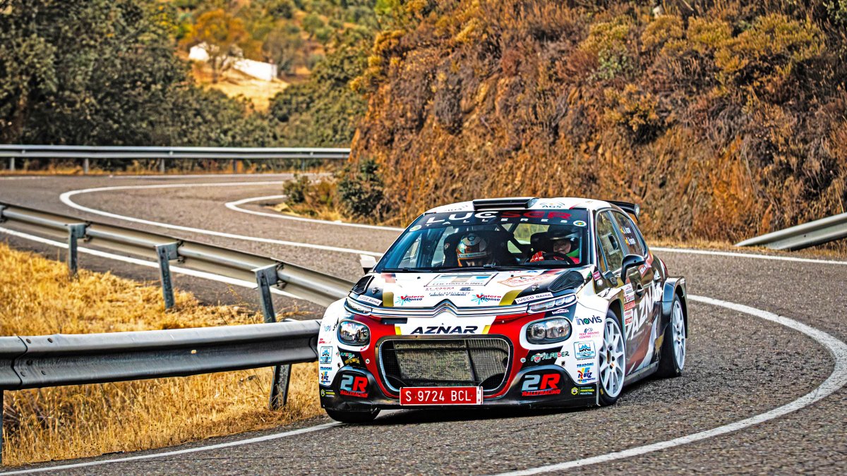 José Antonio Aznar y Osel Roman se imponen en el Rallye de Sevilla