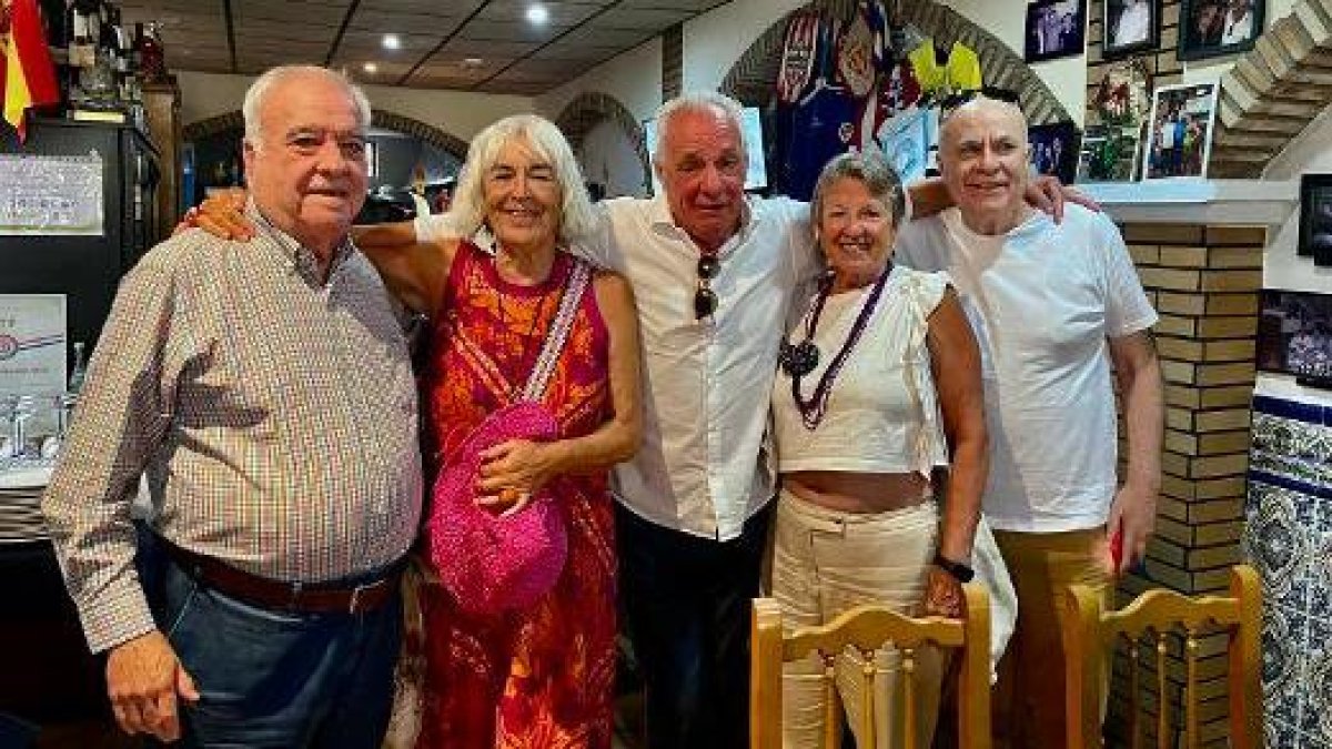 Giménez-Alemán, Sánchez Sampedro, Francis Romacho, Georgina Higueras y Antonio Torres en Tadeo Villaricos.