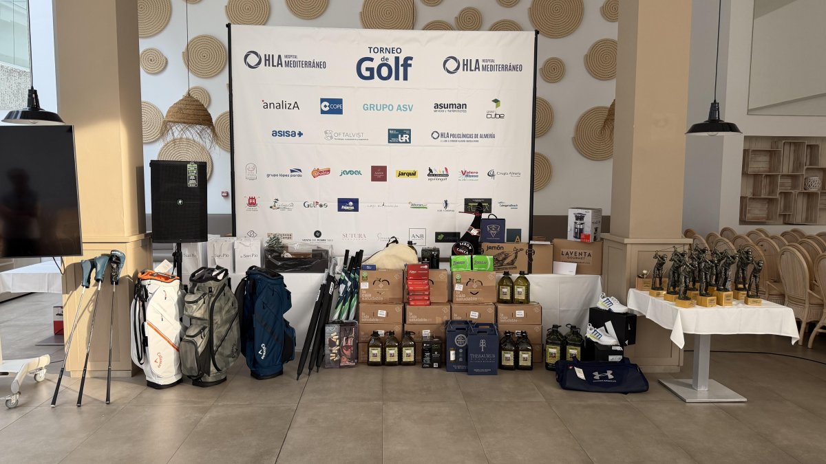 La entrega de premios fue tras la comida de la hermandad celebrada en el Hotel Cabo de Gata Jardín