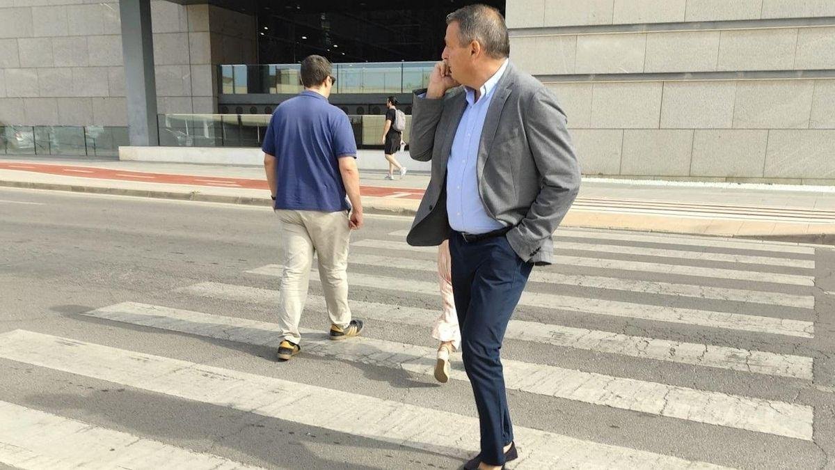 El alcalde de Tíjola, José Juan Martínez, tras una visita a los juzgados relacionada con el caso Mascarillas.