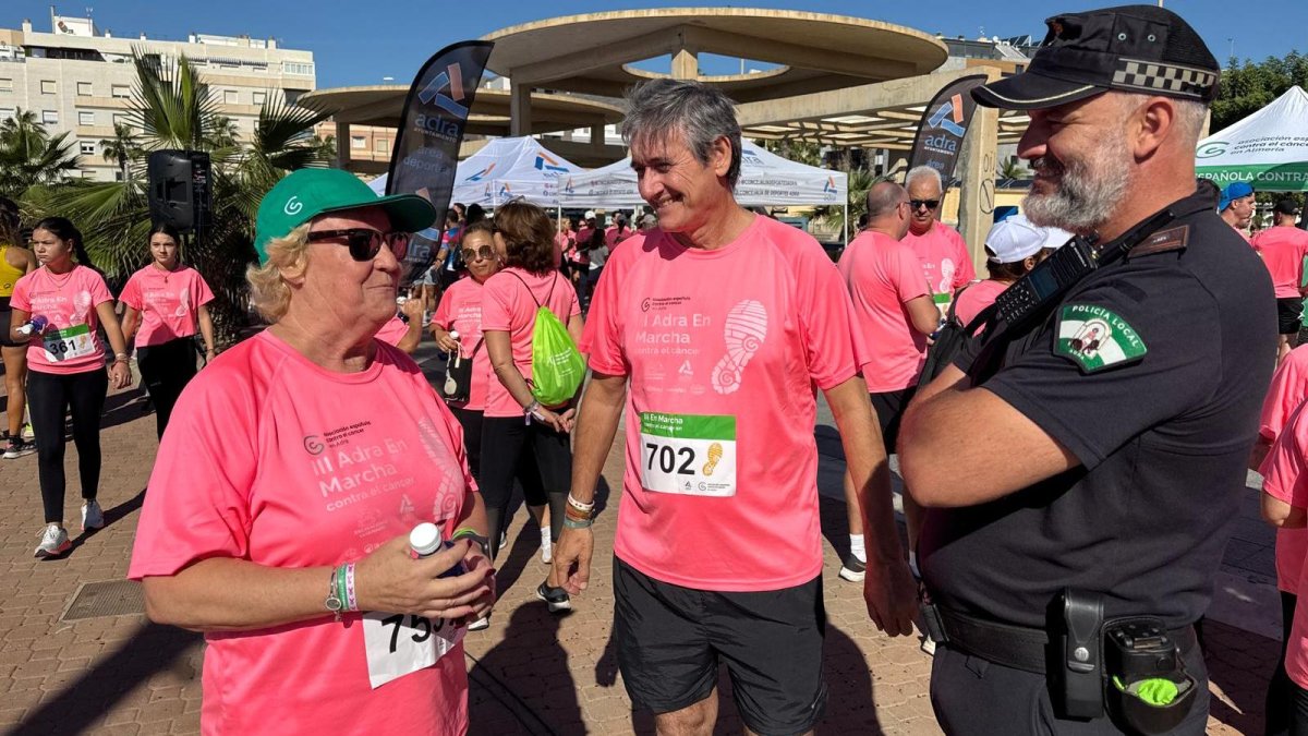 Carrera contra el cáncer en Adra.