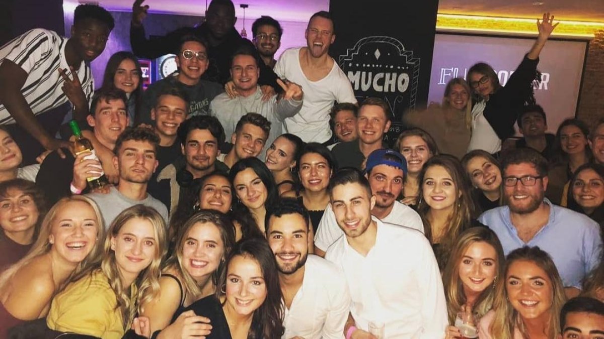 Imagen de 2019 cuando el local albergaba el bar 'Fun Corner'.