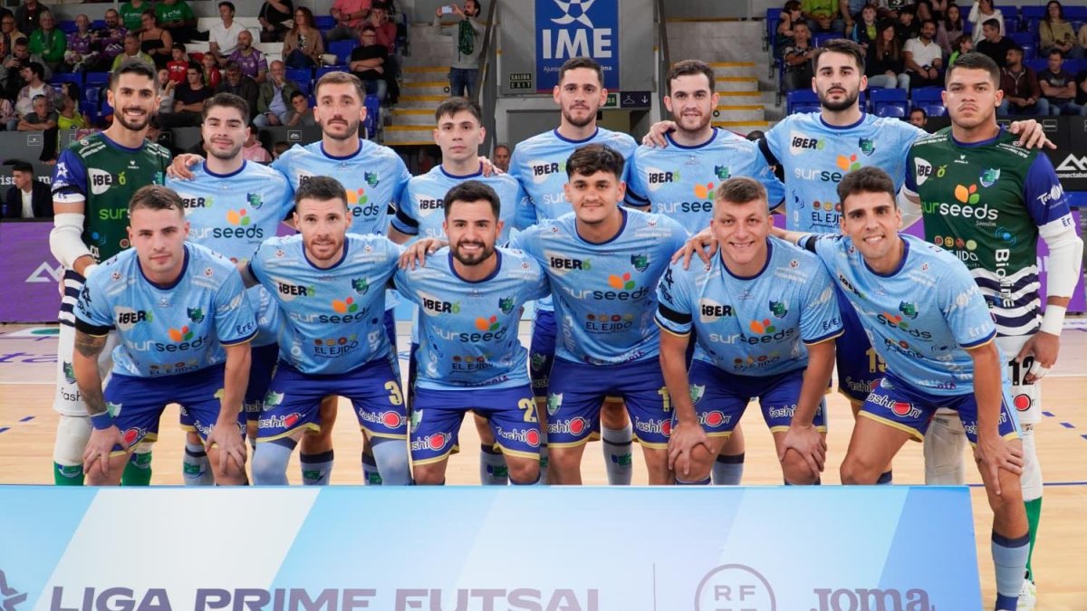 Integrantes de la convocatoria de El Ejido Futsal en el partido ante Palma Futsal.