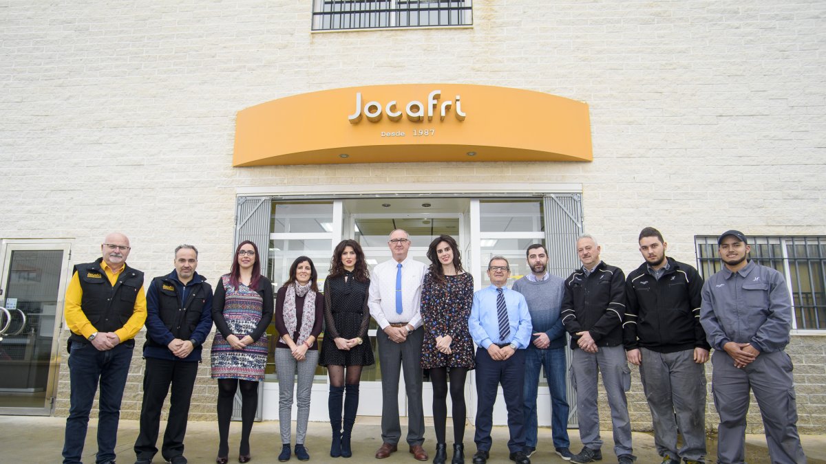 Trabajadores de Jocafri en la calle Estaño parcela 10-11 Pol. Ind. Sector 20