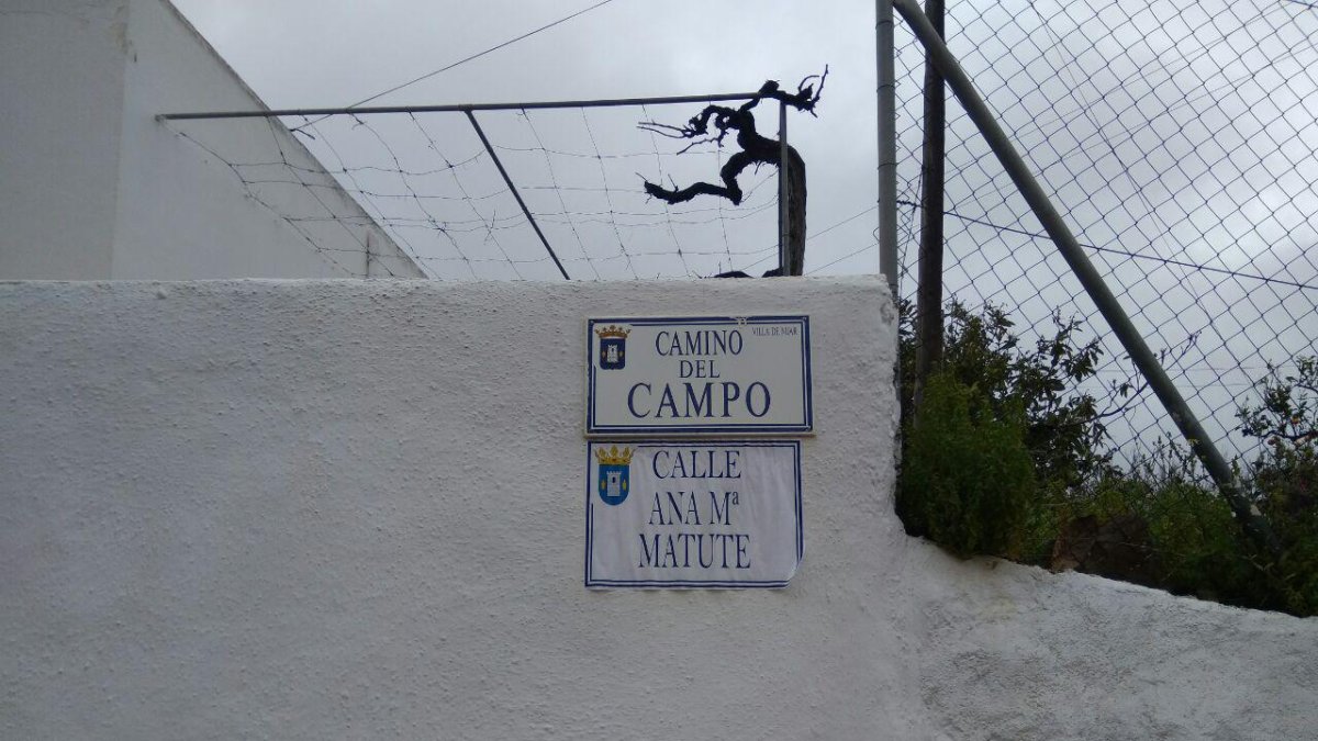 Una de las calles de Níjar con el nombre alternativo.