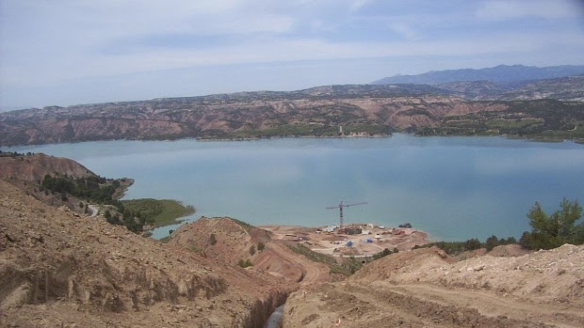 Embalse del Negratín que nutre a los pueblos de Olula y Albox, en el Valle del Almanzora.