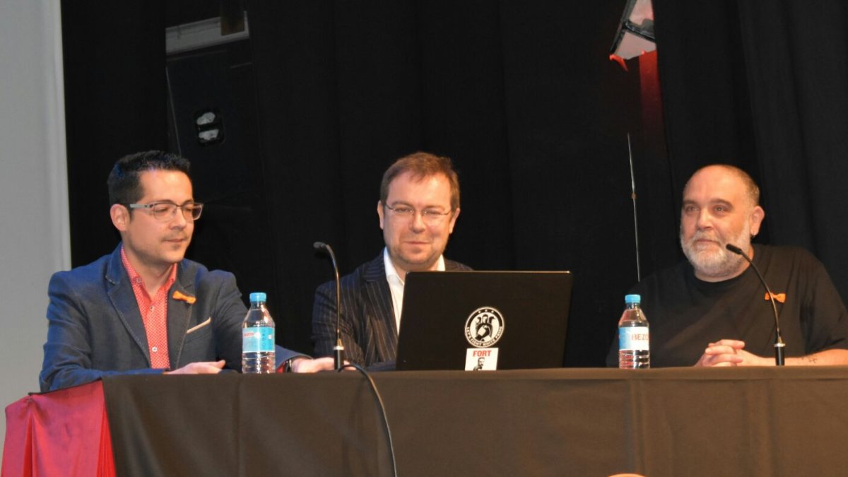 Inauguración con?Alberto Cerezuela, Javier Sierra y Óscar Fábrega.