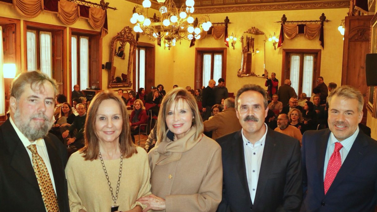 James fernández María Dueñas, Mª Carmen Amate, Alfredo Valdivia y Ryan Matheny.