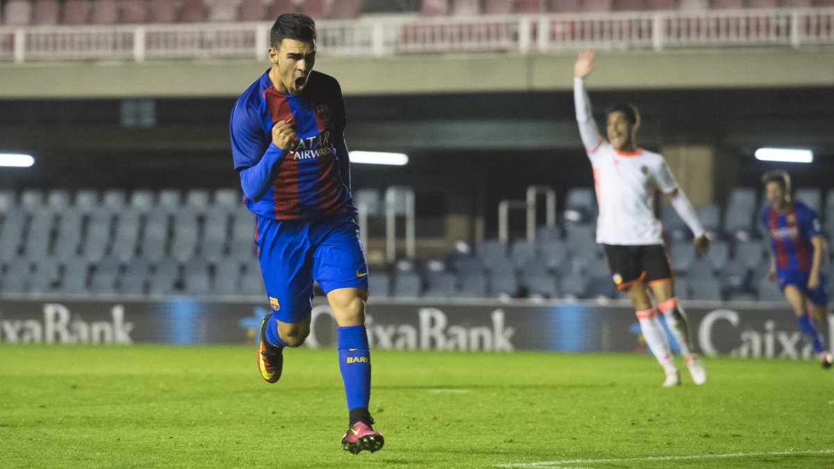Dani Romera celebrando un gol con el Barça.