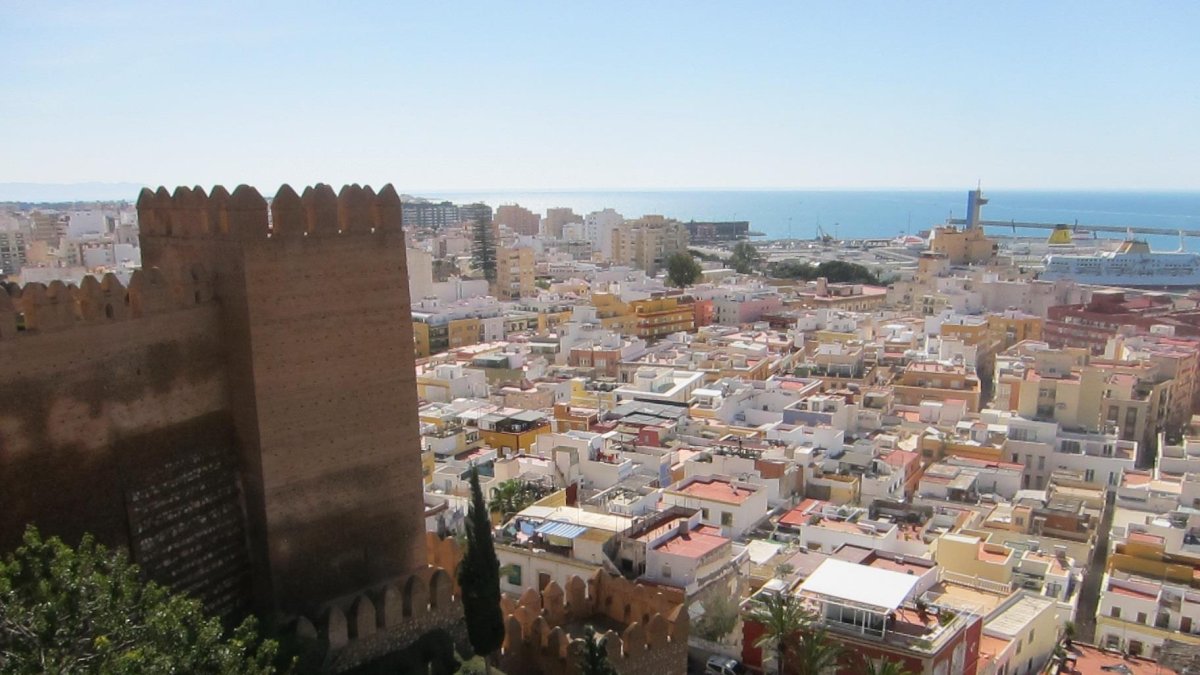 Centro histórico a los pies de la Alcazaba.