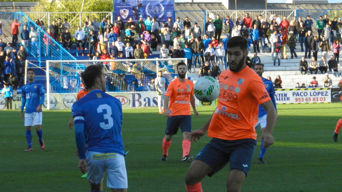 Mérida en un partido con el CD El Ejido.