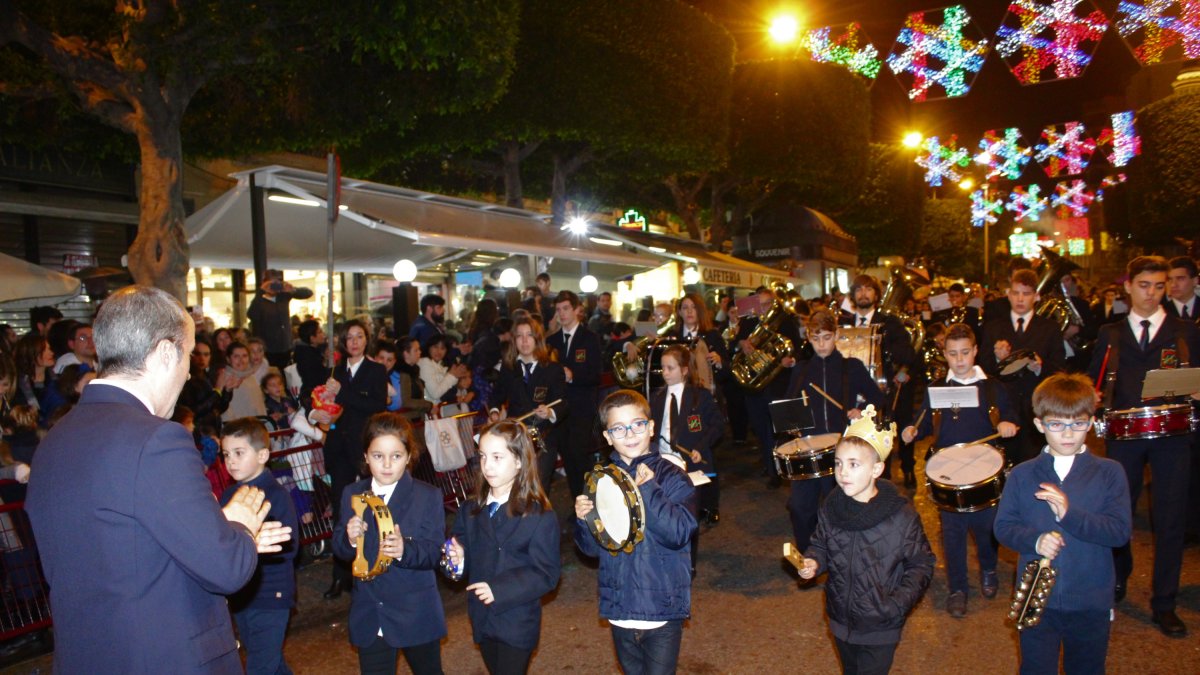 Agrupación Musical dirigida por Juan José Navarro y que para ocasión tan especial, la Banda San Indalecio de La Cañada estuvo integrada por alumnos d