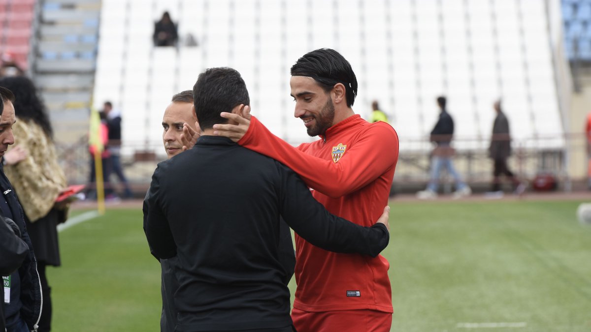 Chuli antes del Almería-Getafe.