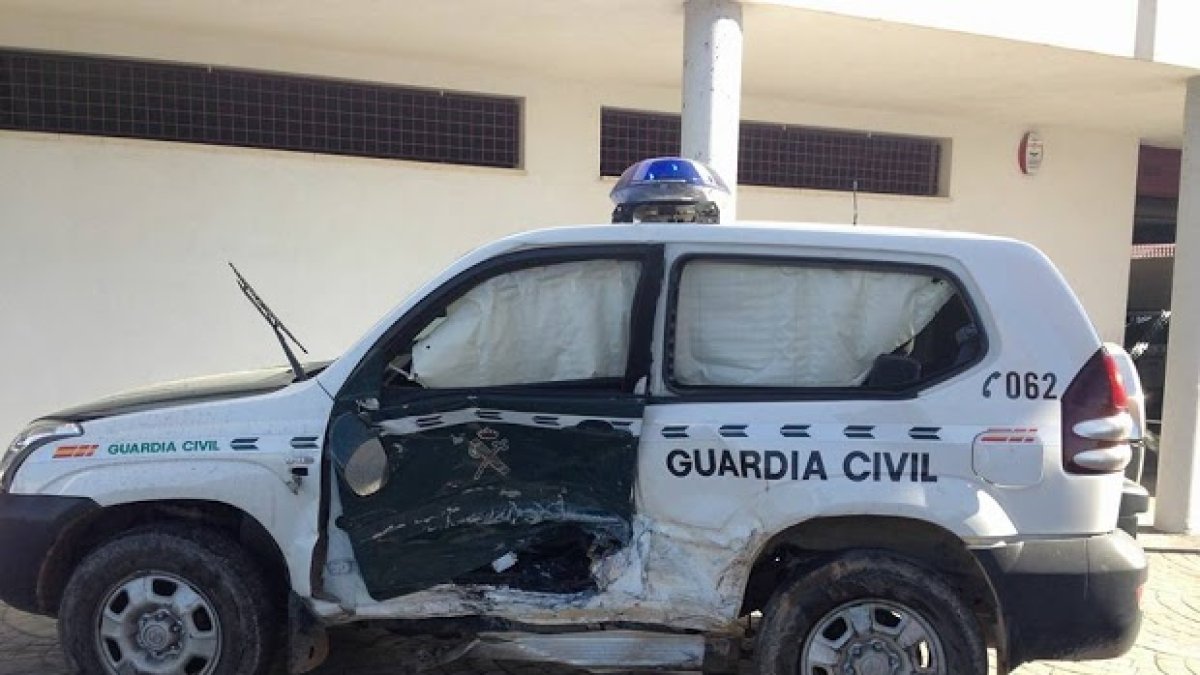 Imagen del vehículo en el que impactó el kamicaze.