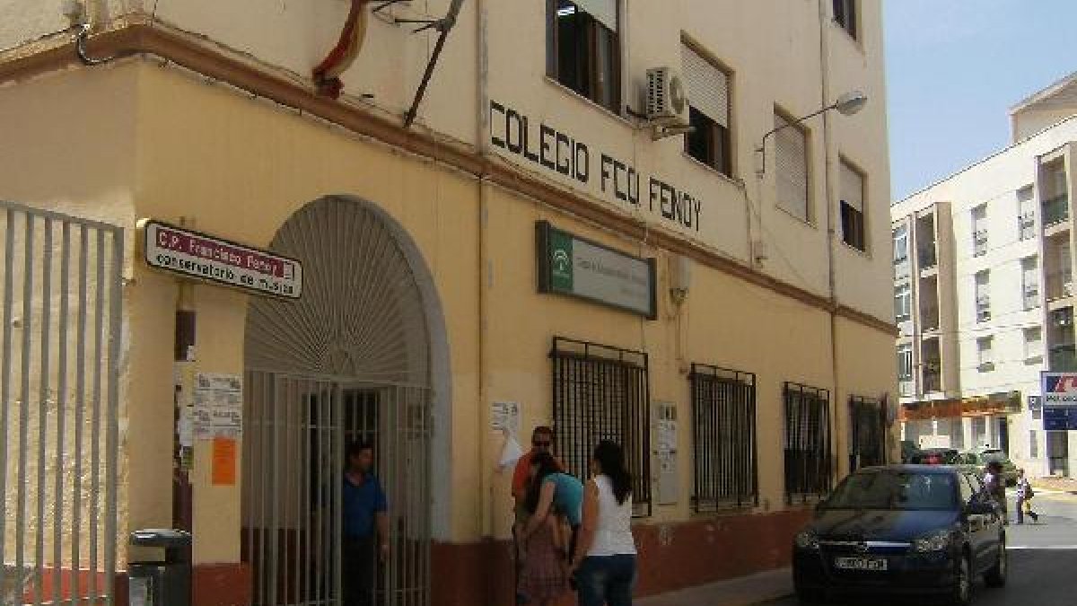 Fachada del colegio público Francisco Fenoy.