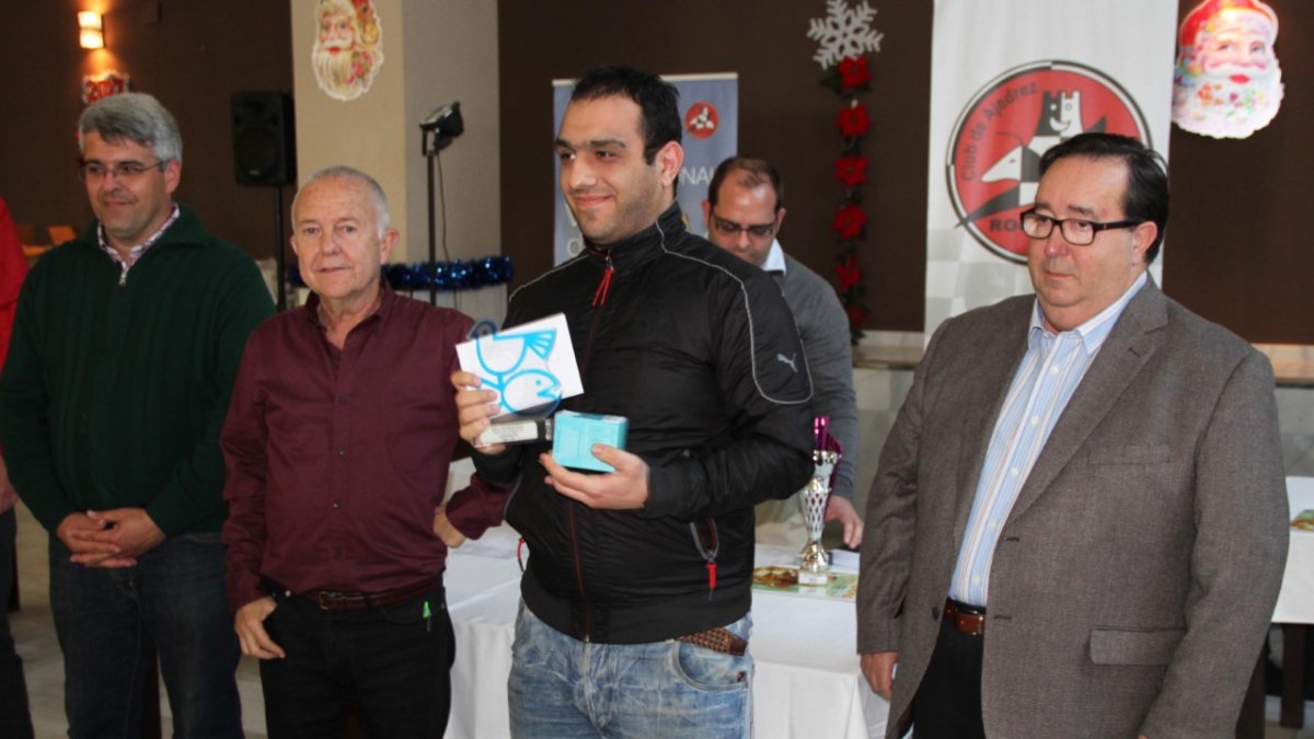 Rubí con los campeones.