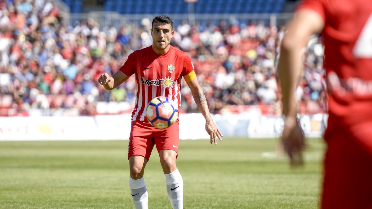 Fran Vélez en el partido ante el Tenerife.