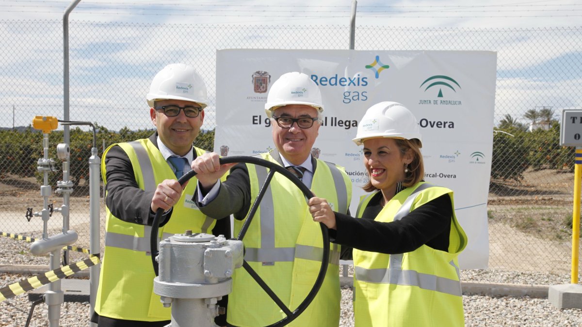 Una de las inauguraciones  de suministro de gas en la provincia correspondiente a Huércal-Overa en 2015.