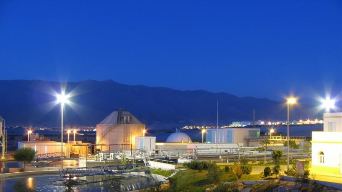 En la imagen, la estación depuradora de aguas residuales de El Ejido.