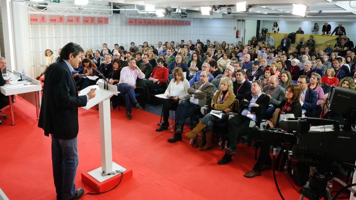 Javier Fernández durante su intervención en el Comité.